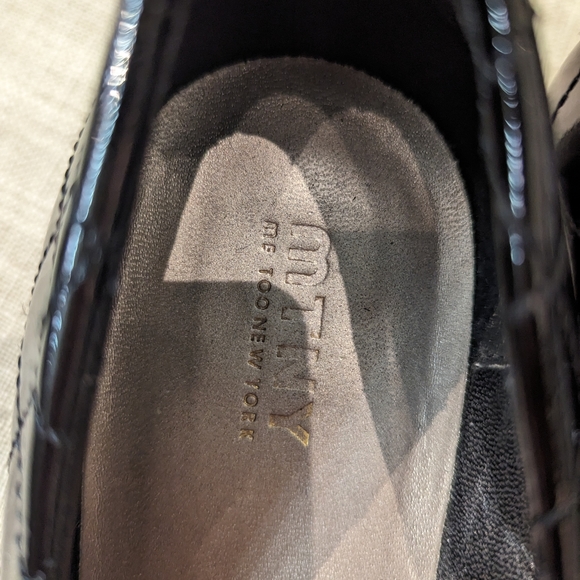 Me Too NY Emerson Quilted Patent Leather Kitten Heel - Picture 10 of 10